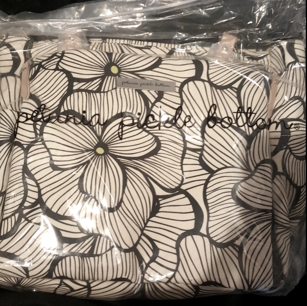 Petunia Pickle Bottom City Carryall